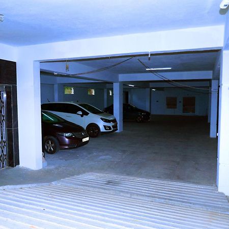 Sri Nilayam Inn Tirupati Exteriör bild
